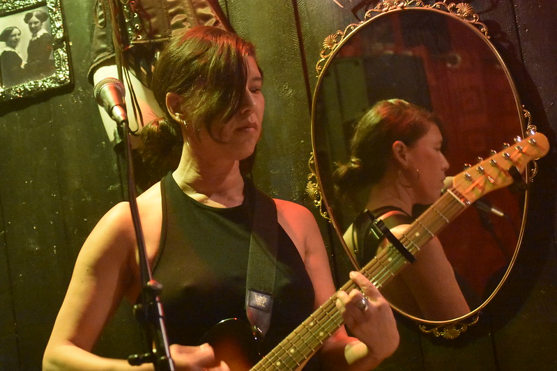 See Night en concert